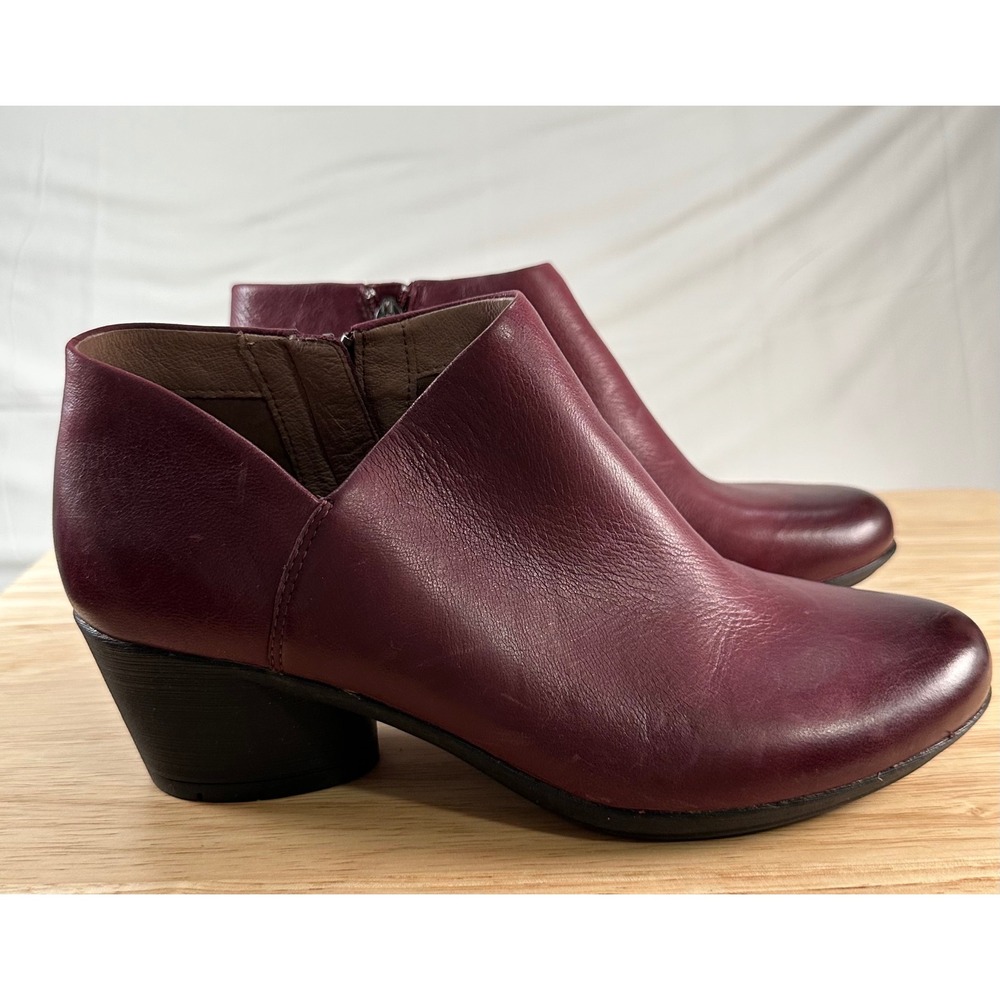 Dansko Raina Burnished Boot 39. (8.5-9) Leather Comfort Arch Support Burgundy